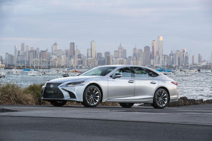  Lexus LS500h 2018 года  (AU) (фото 23 из 23)